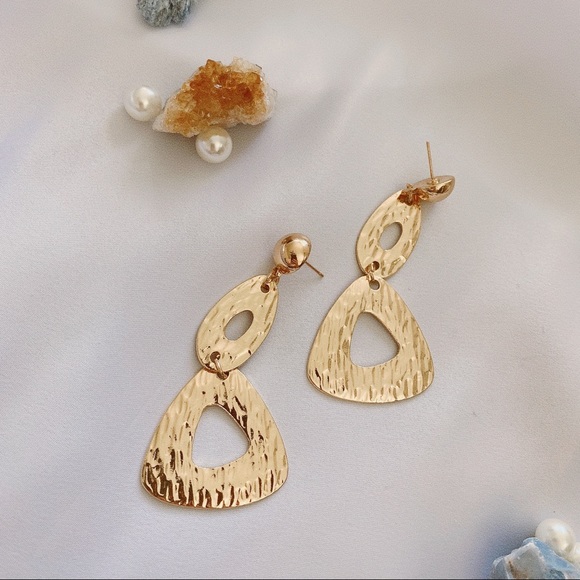 💕Last one Geometric Design Hoops - Picture 3 of 5